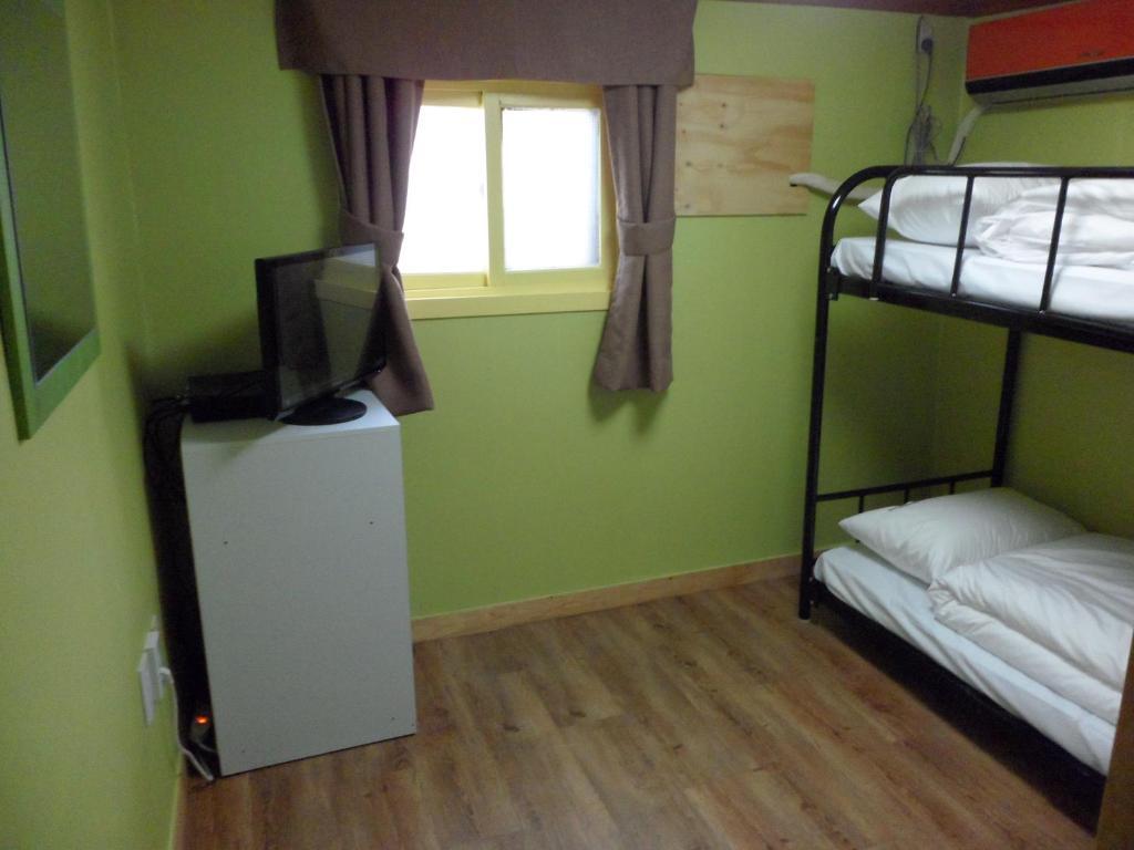 Yakorea Hostel Itaewon Szöul Szoba fotó