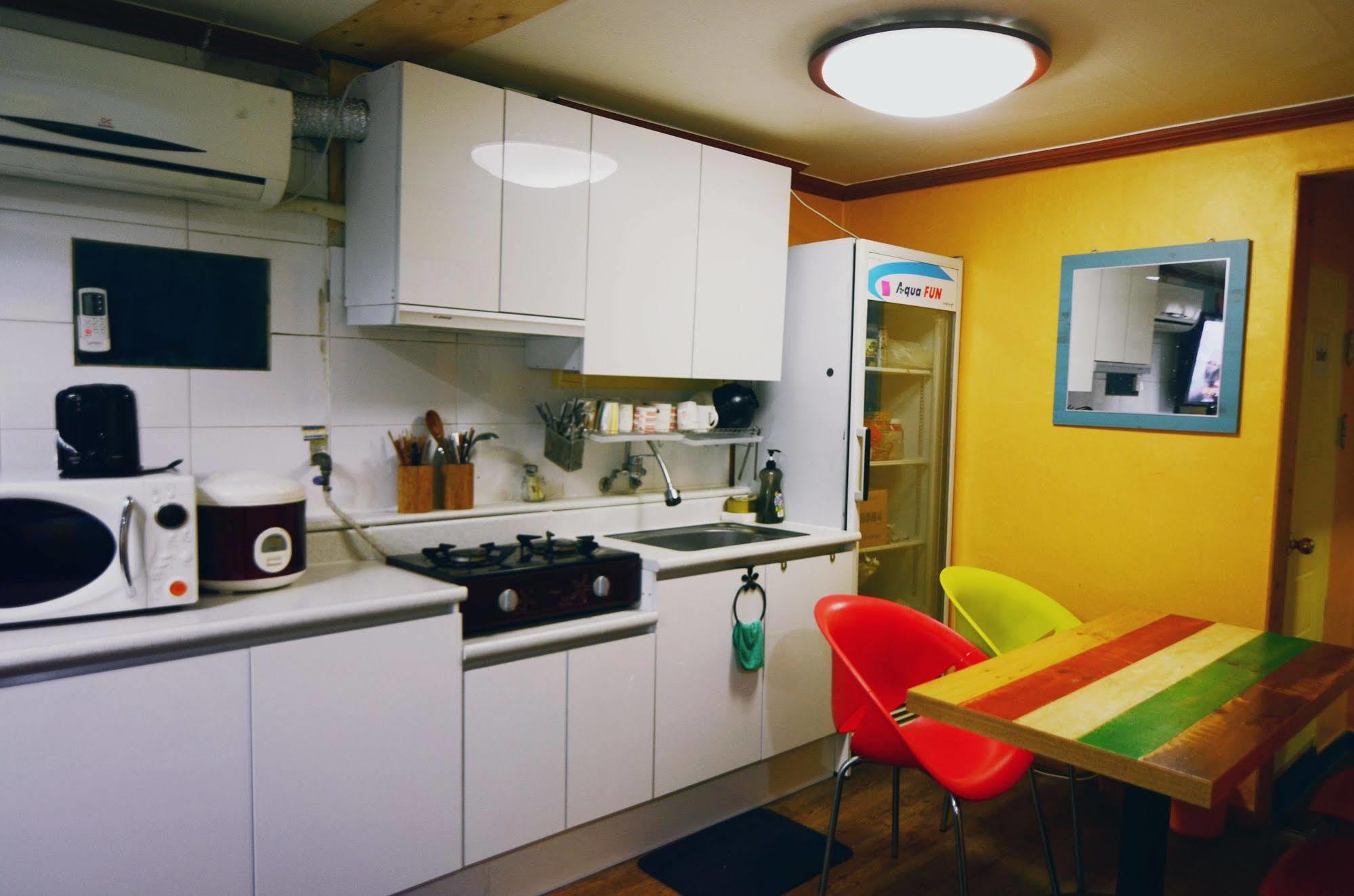 Yakorea Hostel Itaewon Szöul Kültér fotó